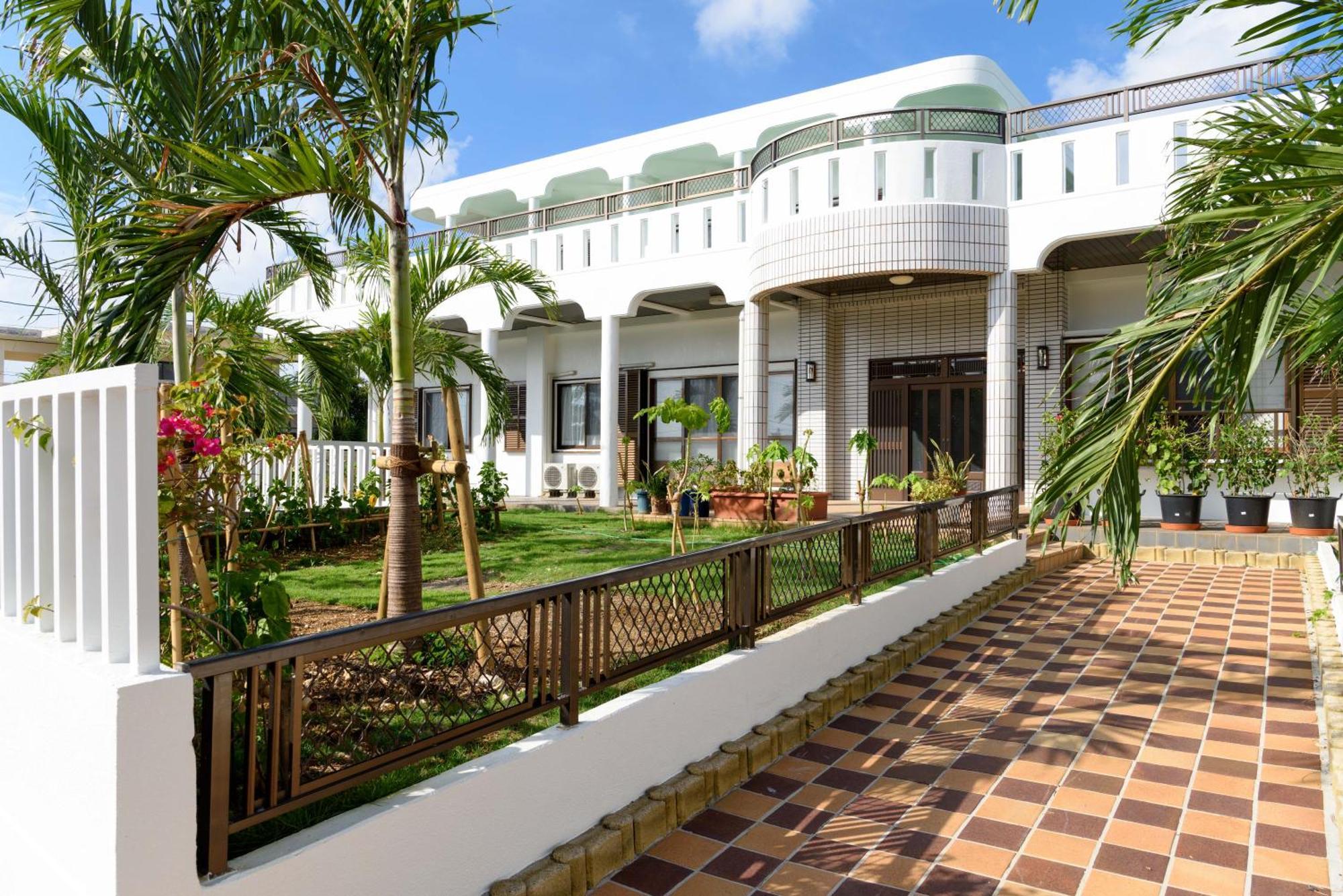 Miyakojima White House Villa Eksteriør bilde